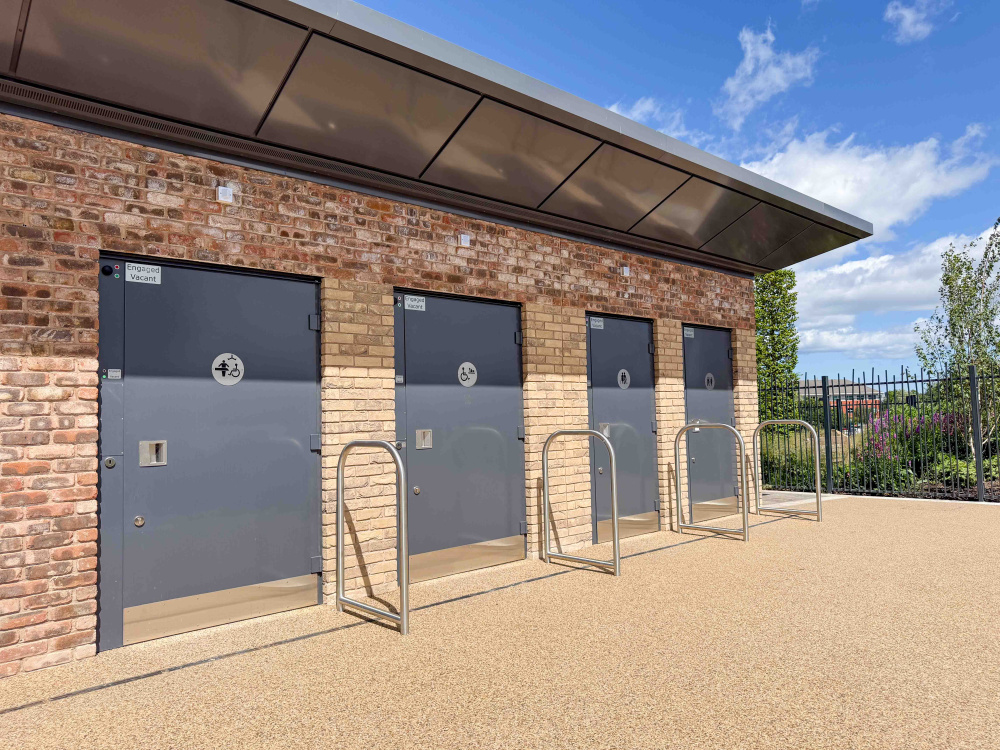 UL15 Ultimate Lite doors in toilet block